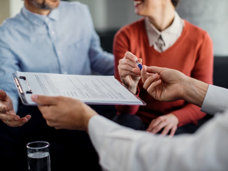  Sanitas vs Mapfre vs DKV vs Adeslas vs Asisa 